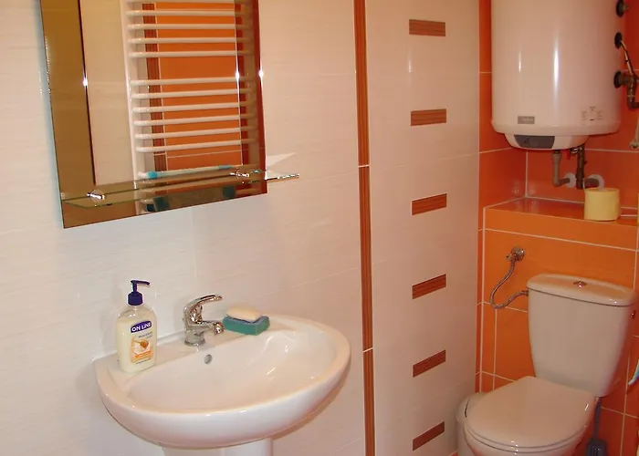 Sliwkowy Sad Biesiadki