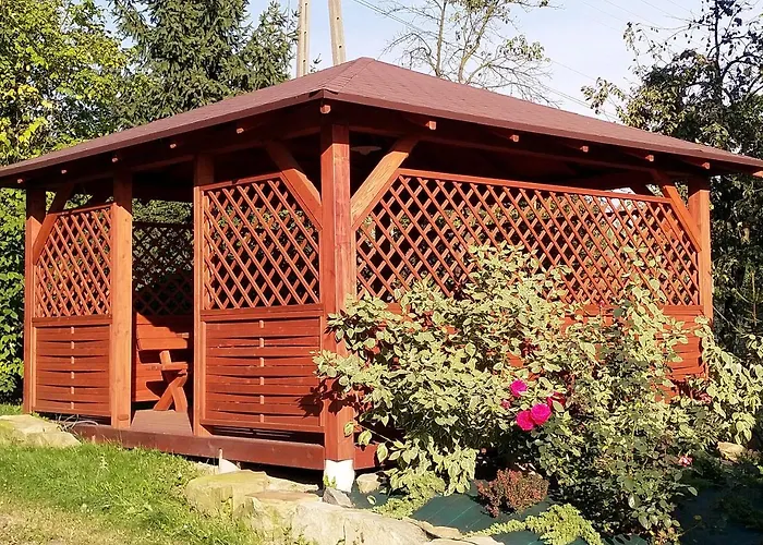 Sliwkowy Sad Biesiadki